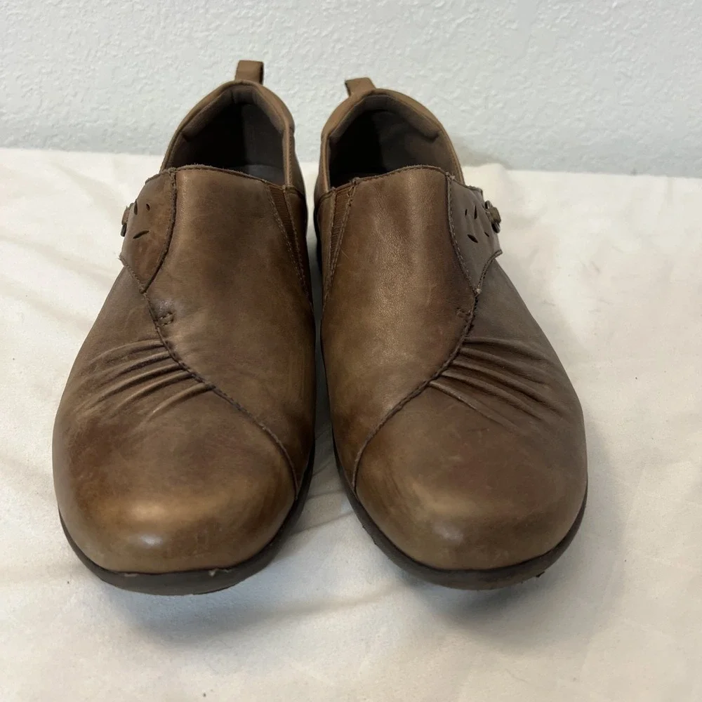 Earth Shoes Womens Size 11 Amity Brown Leather‎ Shoe Comfort Career Adjustable